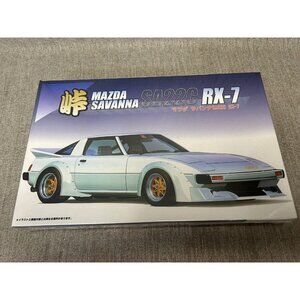 Fujimi 1/24 MAZDA SAVANNA RX-7 SA22C Model Kit #04555 Sealed